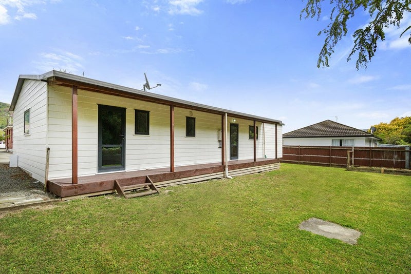 21A Wilkie Crescent, Naenae, Lower Hutt - Carousel 1