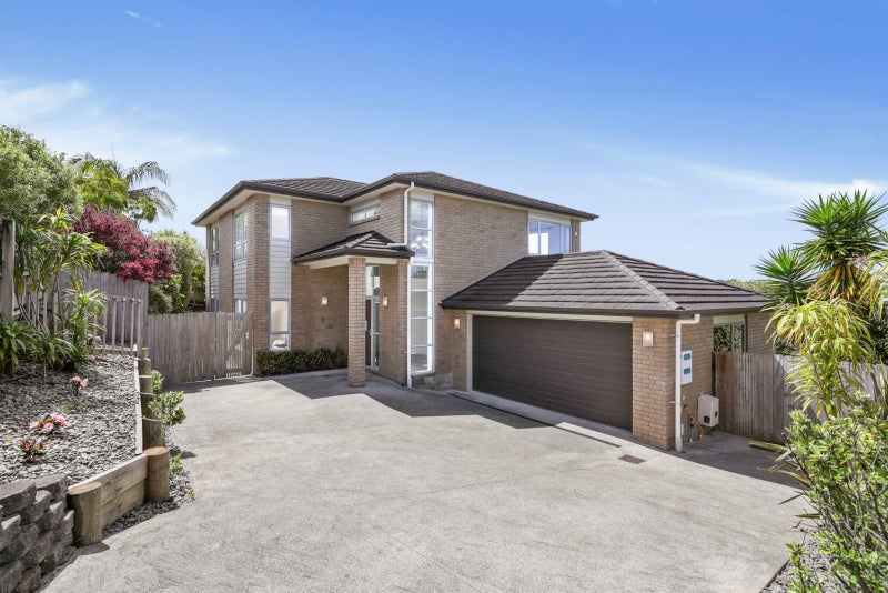 13 Tekapo Rise, Fairview Heights, Auckland - Carousel 1
