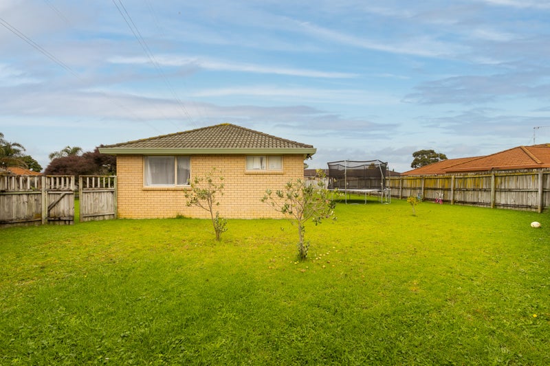 21 Morewa Place, Takanini, Auckland - Carousel 2