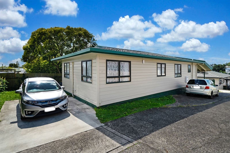 67 Glenview Road, Glen Eden, Auckland - Carousel 1