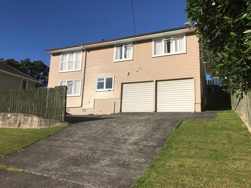 139 Champion Street, Cannons Creek, Porirua - Carousel 1