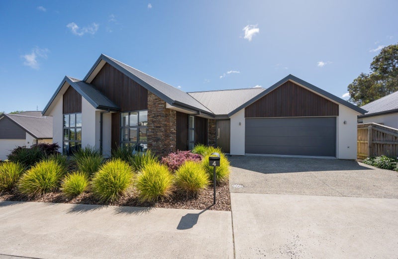 4 Waterson Lane, Stoke, Nelson - Carousel 1