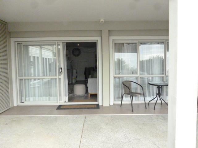 6 Judkins Crescent, Cockle Bay, Auckland - Carousel 1