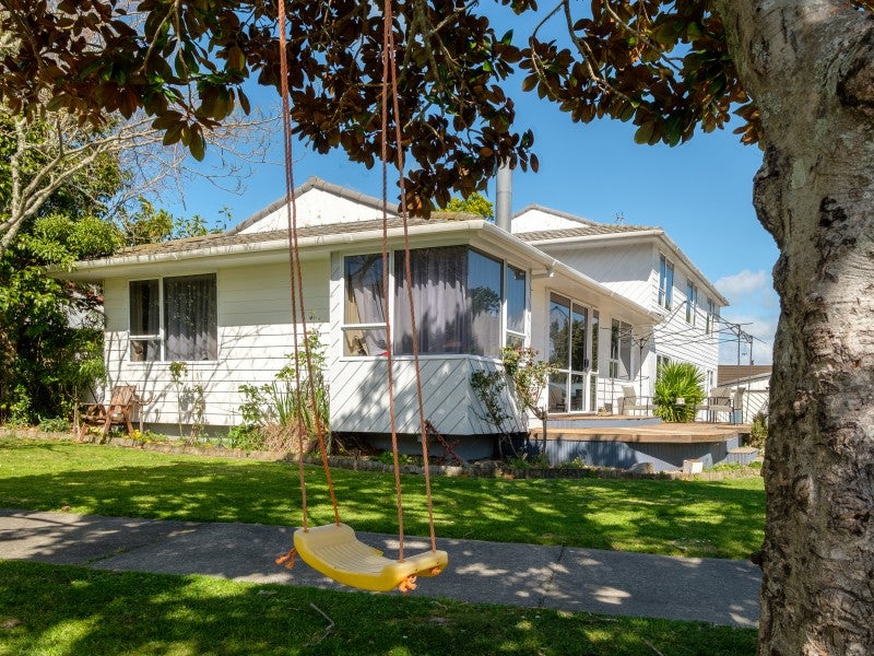 4 Heatherlea Street, Outer Kaiti, Gisborne - Carousel 2