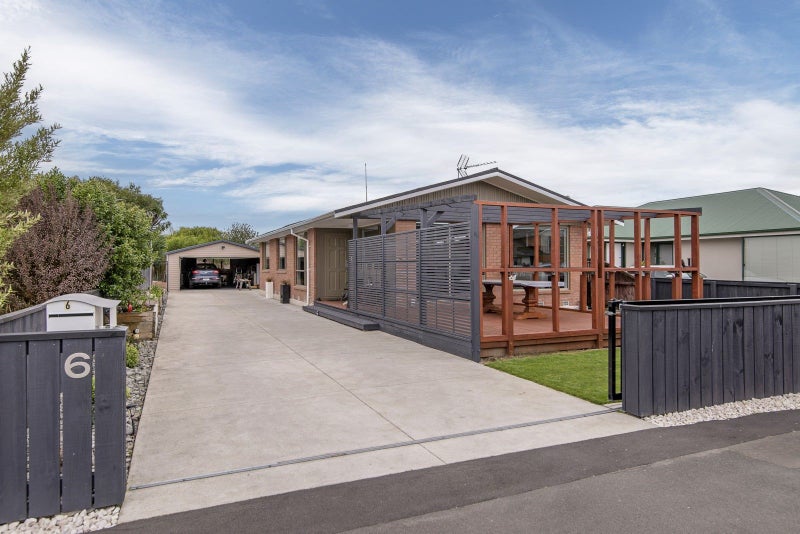 6 Farnborough Street, Aranui, Christchurch - Carousel 1