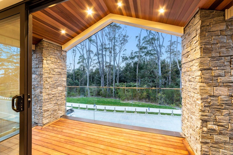 7 David Rogers Lane, Swanson, Auckland - Carousel 2