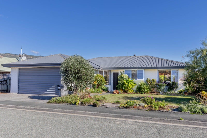 4 Vining Crescent, Stoke, Nelson - Carousel 15