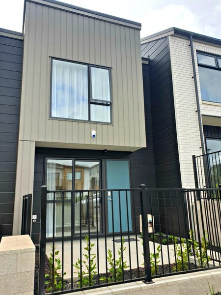 12 Timu Road, Long Bay, Auckland - Carousel 2