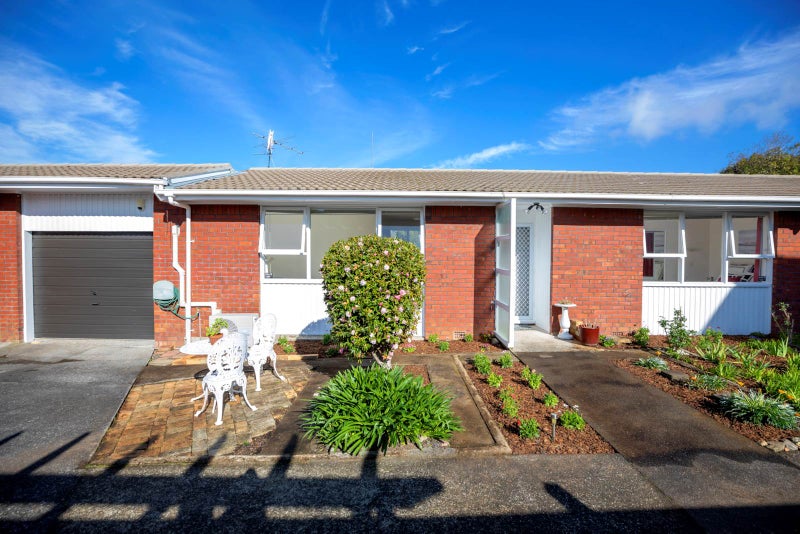 2/28 Matai Road, Greenlane, Auckland - Carousel 1