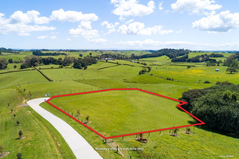 8 Donald Gavin WAY, Paerata, Pukekohe - Carousel 1