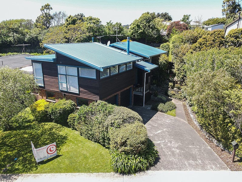 72 Churton Drive, Churton Park, Wellington - Carousel 1