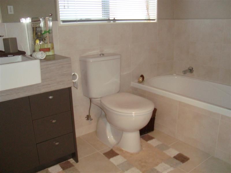 34 Sarteano Drive, Manurewa, Auckland - Carousel 7