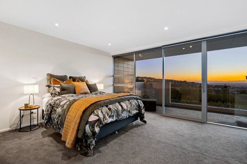 6 Yelverton Place, Huntsbury, Christchurch - Carousel 1