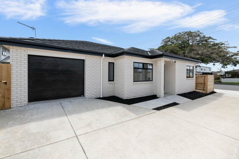 240B Centreway Road, Orewa, Orewa - Carousel 1
