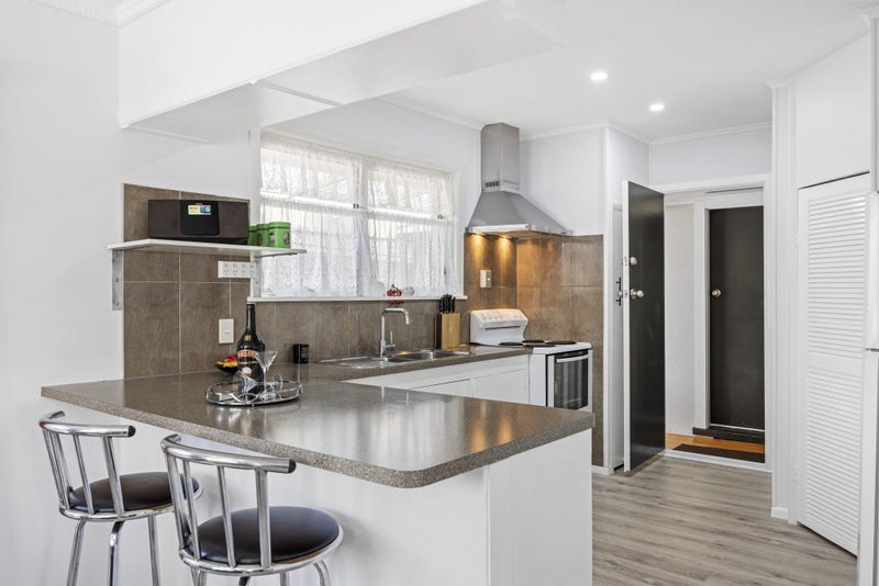 1/40 Puhinui Road, Papatoetoe, Auckland - Carousel 2