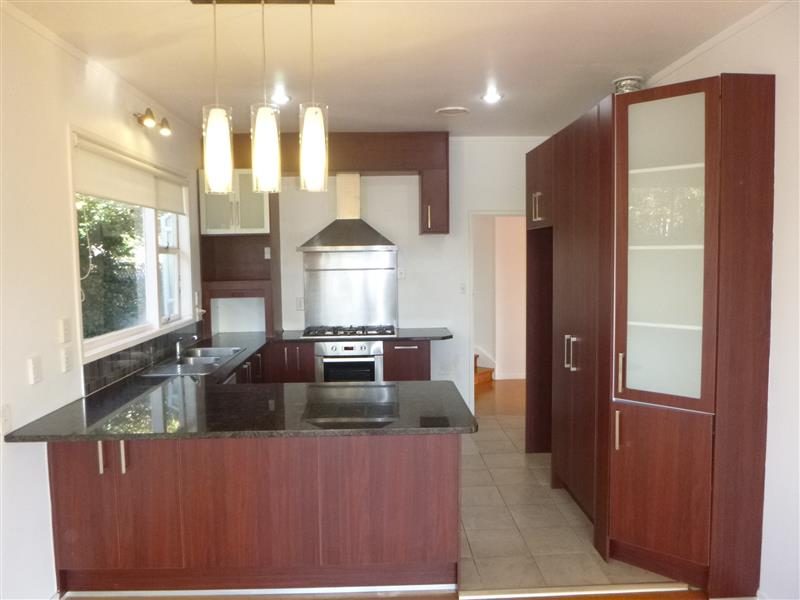 21 Lake Road, Northcote, Auckland - Carousel 2