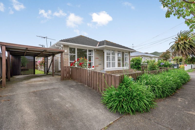 37 Gordon Street, Avalon, Lower Hutt - Carousel 1