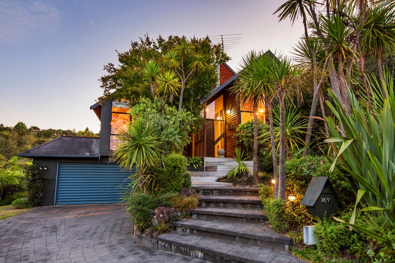 27 Homewood Place, Chatswood, Auckland - Carousel 1