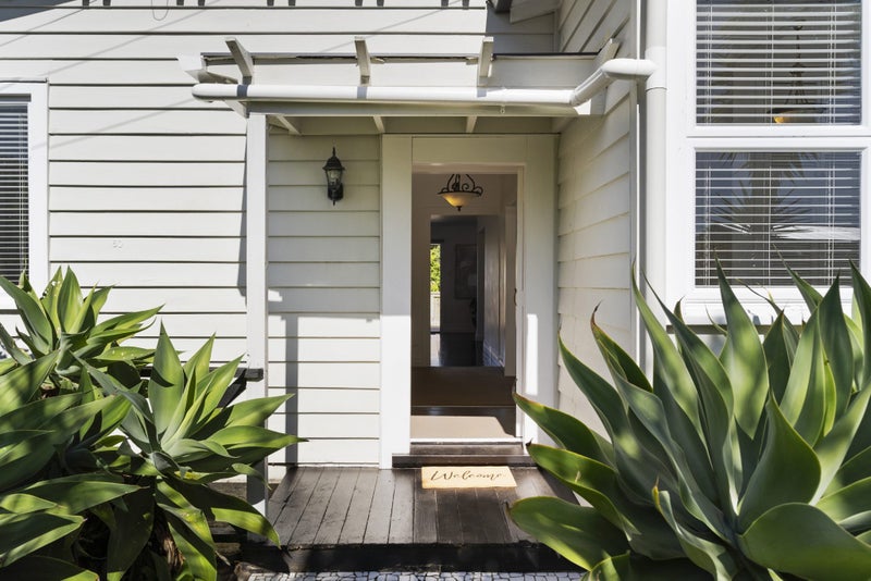 60 School Road, Morningside, Auckland - Carousel 2