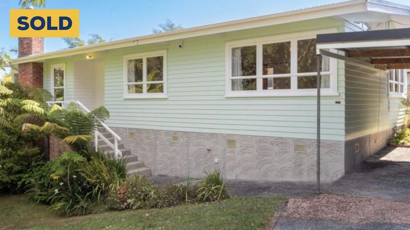 33 Chorley Avenue, Massey, Auckland - Carousel 1