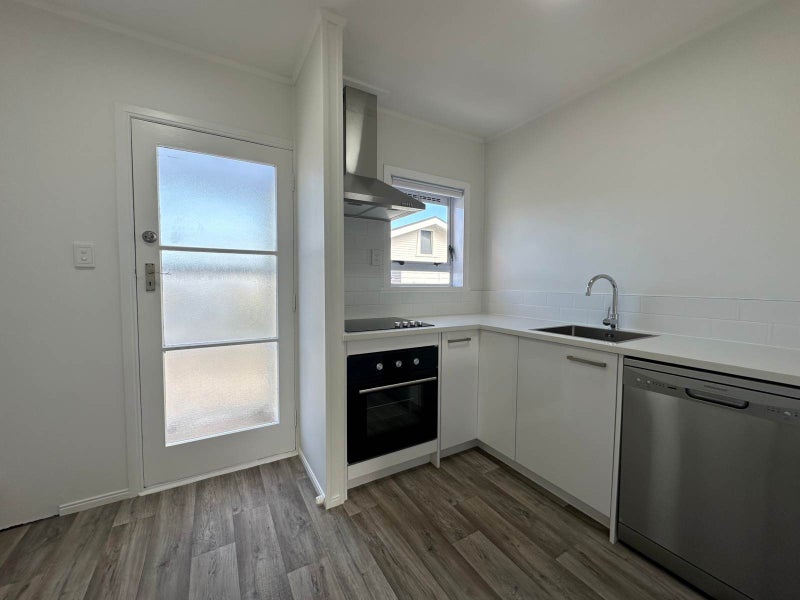 3A Ellerslie Park Road, Ellerslie, Auckland - Carousel 2