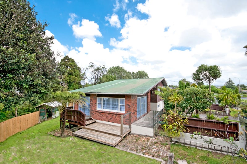 43 Universal Drive, Henderson, Auckland - Carousel 2