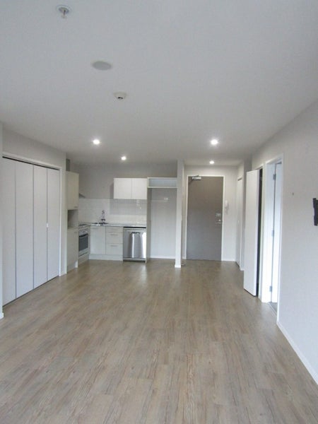 205/19 Bute Road, Browns Bay, Auckland - Carousel 2