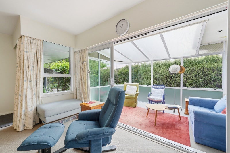 12 Flower Street, Bryndwr, Christchurch - Carousel 2