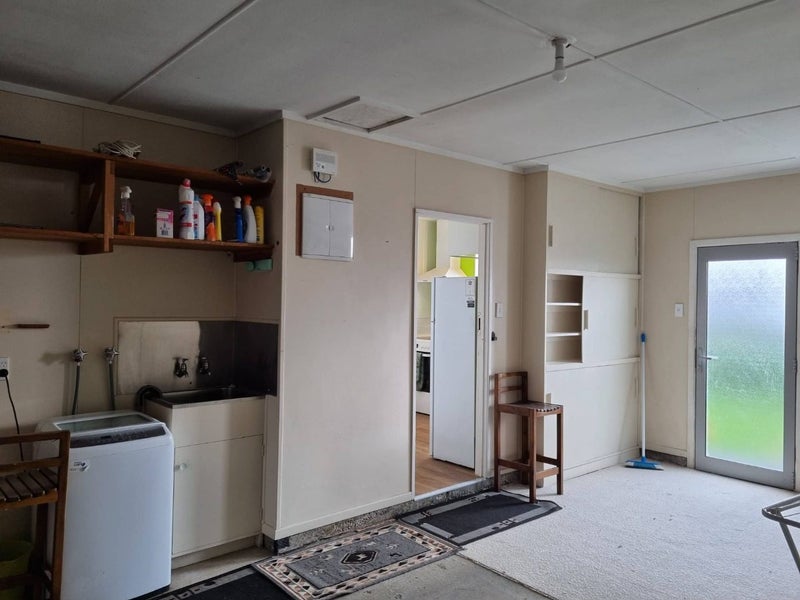 159C Lemon Street, Strandon, New Plymouth - Carousel 14