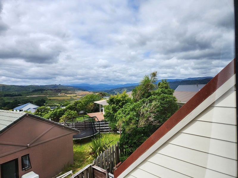 1 Lindis Close, Kelson, Lower Hutt - Carousel 25