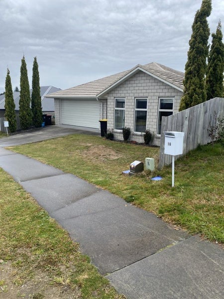 20 Fairfax Crescent, Pyes Pa, Tauranga - Carousel 1