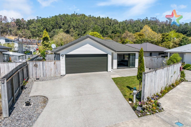 23 Poppy Watts Grove, Stokes Valley, Lower Hutt - Carousel 1