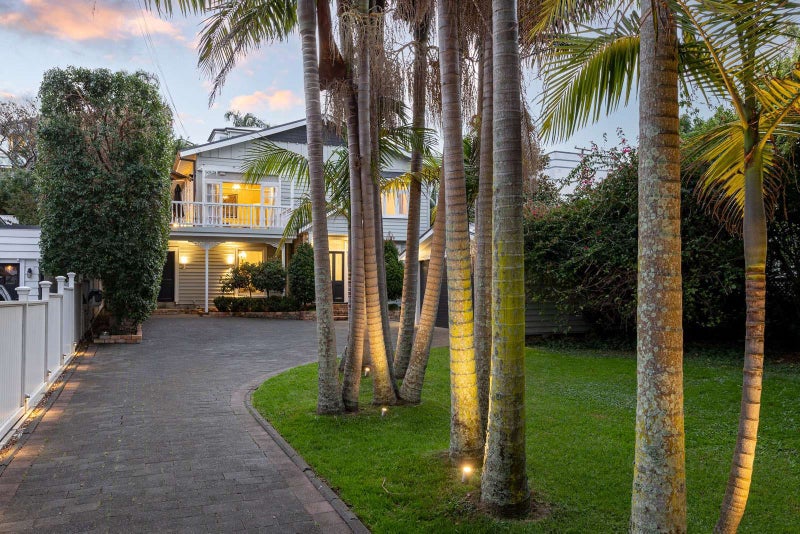 24 Alfred Street, Northcote Point, Auckland - Carousel 2