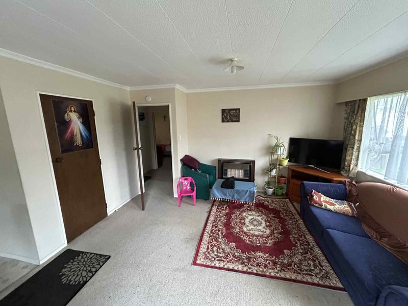 32A Miller Street, Dannevirke, Dannevirke - Carousel 9