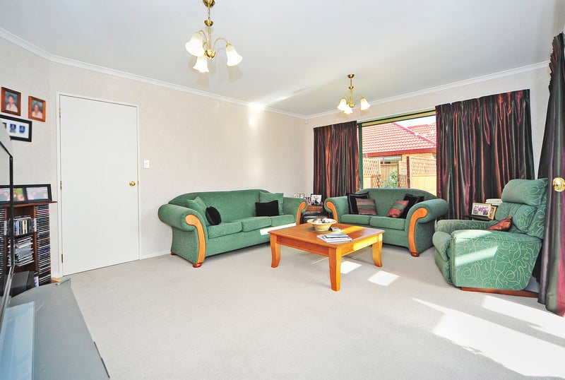 27 Brooklyn Heights Drive, Kelvin Grove, Palmerston North - Carousel 2