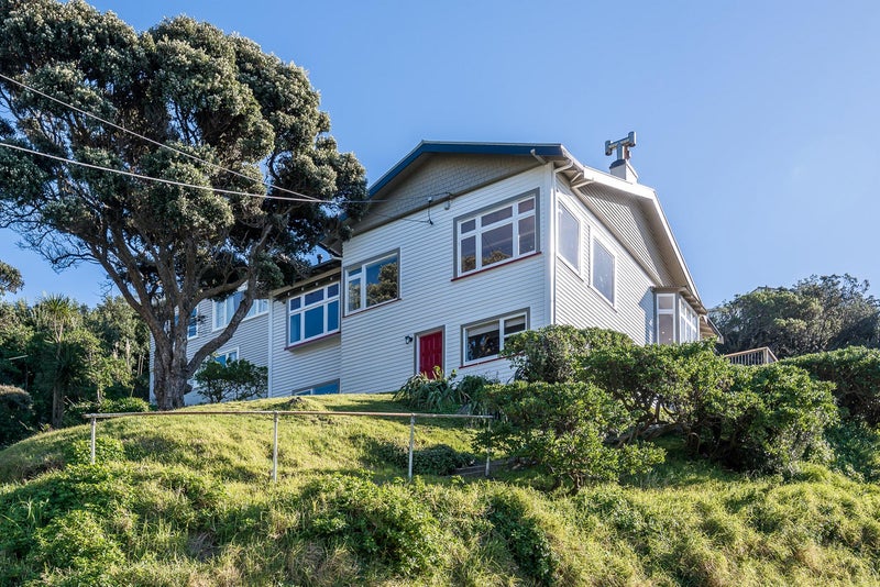 10 Hungerford Road, Lyall Bay, Wellington - Carousel 20