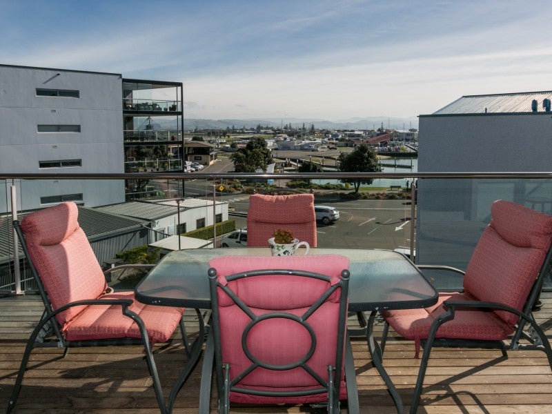 405D/14 West Quay, Ahuriri, Napier - Carousel 2