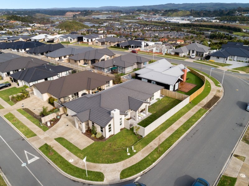 17 Applin Lane, Pyes Pa, Tauranga - Carousel 14
