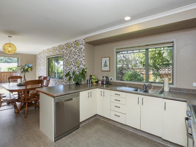 3C Tyne Place, Highlands Park, New Plymouth - Carousel 2