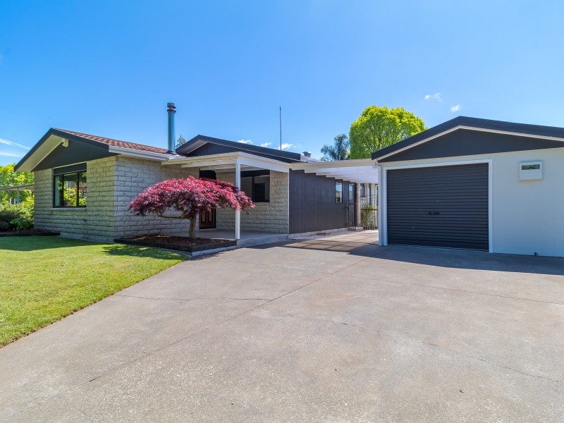 917 Southampton Street West, Saint Leonards, Hastings - Carousel 1
