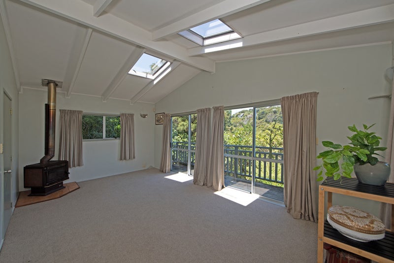 17 Frank Street, Oneroa, Waiheke Island - Carousel 1