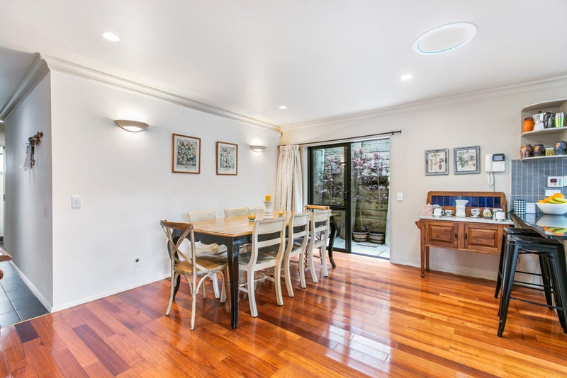 7 Kissling Place, Saint Johns, Auckland - Carousel 26