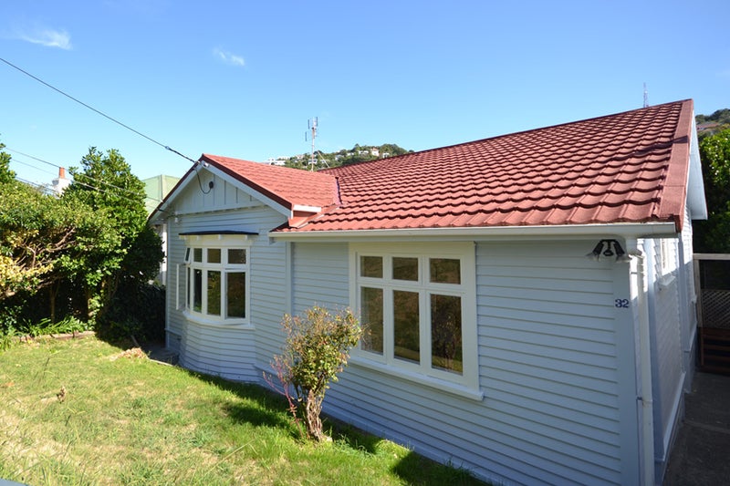 32 Waipapa Road, Hataitai, Wellington - Carousel 1