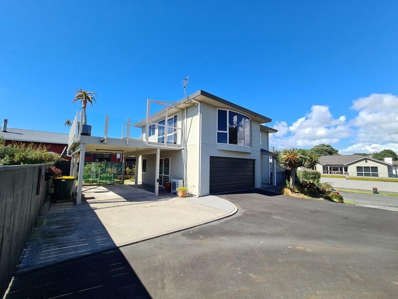 14 Whiteley Street, Moturoa, New Plymouth - Carousel 1