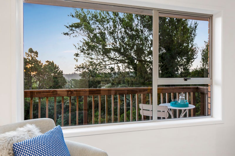 2/3 Bryers Place, Bayview, Auckland - Carousel 1