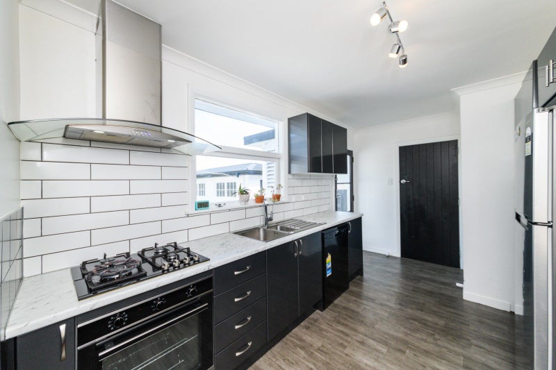 6 Milton Street, Roslyn, Palmerston North - Carousel 2