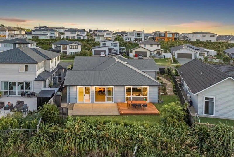 8 Vue Terrace, Silverdale, Silverdale - Carousel 2