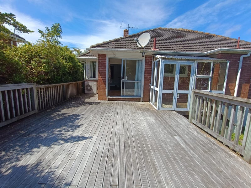 33 Jillett Street, Titahi Bay, Porirua - Carousel 2