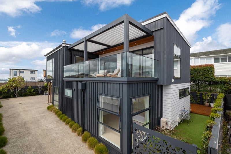 61A Castor Bay Road, Castor Bay, Auckland - Carousel 1