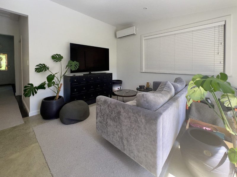 16 Commercial Road, Grey Lynn, Auckland - Carousel 2